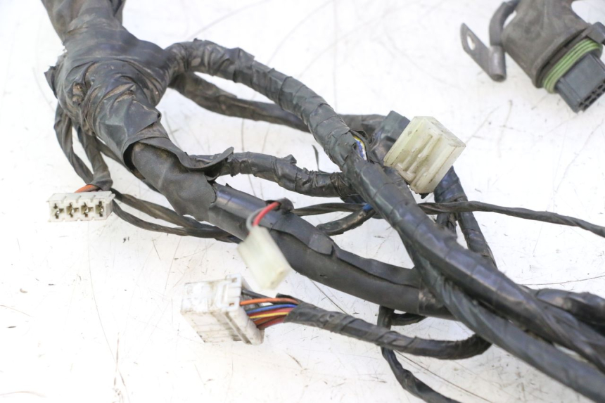 photo de FAIXA DE CABOS PIAGGIO X8 STREET 125 (2006 - 2007) - Detalhe da peça
