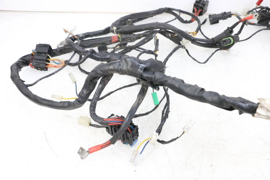 photo de FAIXA DE CABOS PIAGGIO X8 125 (2004 - 2007) - Ampliação técnica