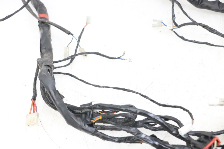 photo de FAIXA DE CABOS PIAGGIO X8 125 (2004 - 2007) - Pontos de fixação