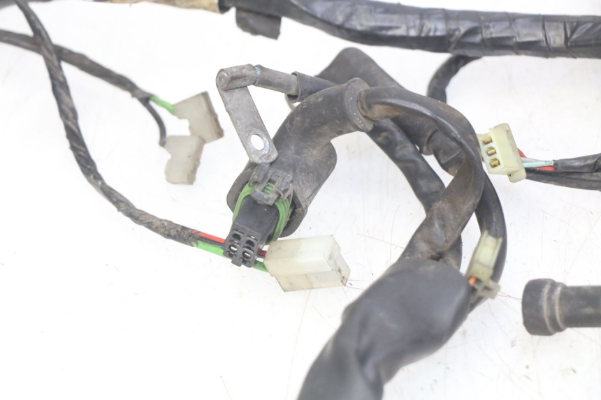photo de FAIXA DE CABOS PIAGGIO X9 125 (2000 - 2003) - Pontos de fixação