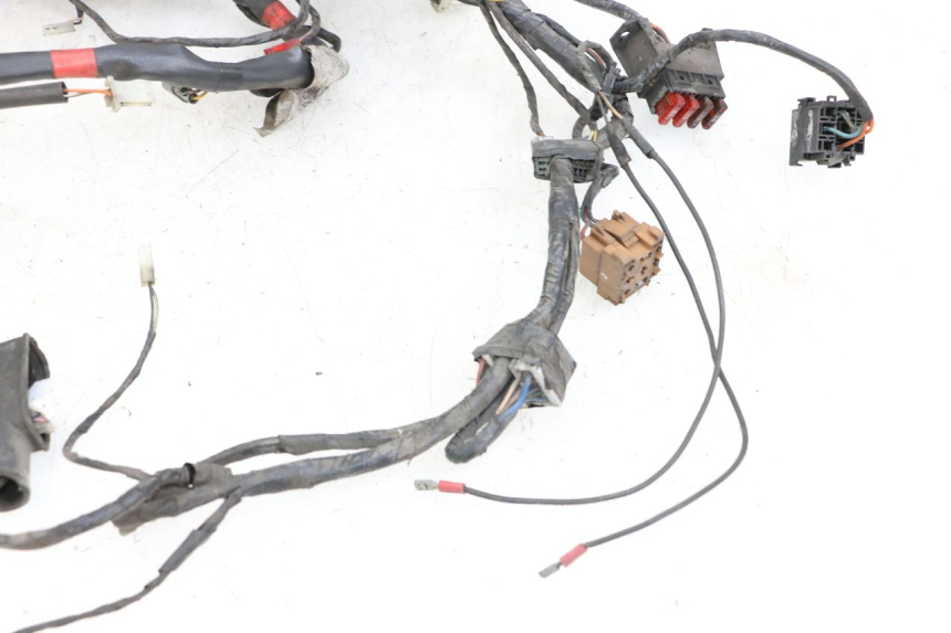 photo de FAIXA DE CABOS PIAGGIO X9 125 (2000 - 2003) - Detalhe da peça