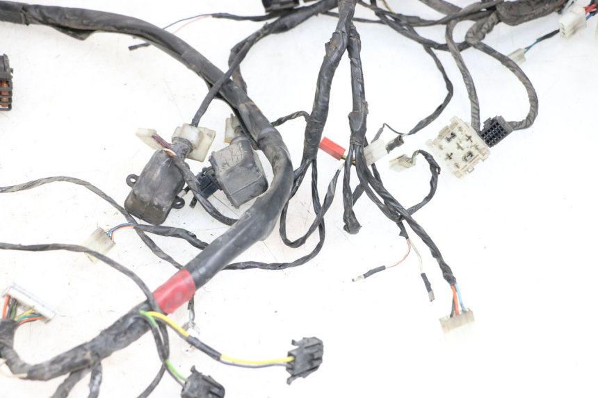 photo de FAIXA DE CABOS PIAGGIO XEVO - X EVO 125 (2007 - 2017) - Pontos de fixação