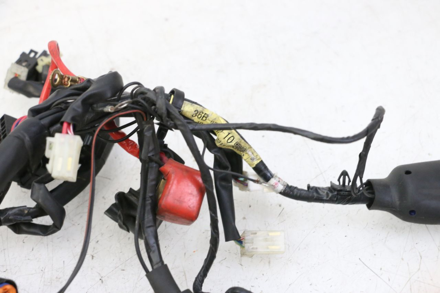 photo de FAIXA DE CABOS YAMAHA XJ6 ABS 600 (2008 - 2016) - Ampliação técnica