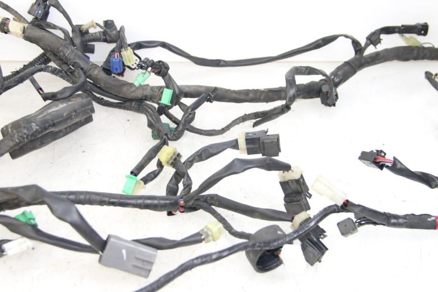 photo de FAIXA DE CABOS YAMAHA XP T-MAX TMAX 500 (2004 - 2007) - Detalhes característicos