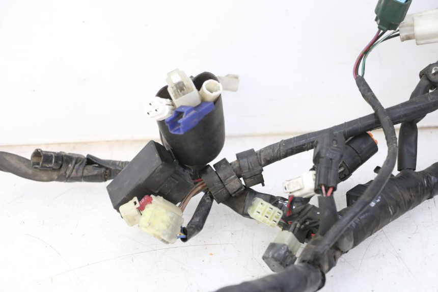 photo de FAIXA DE CABOS YAMAHA FZ6 FAZER S2 600 (2007 - 2011) - Vista de perto