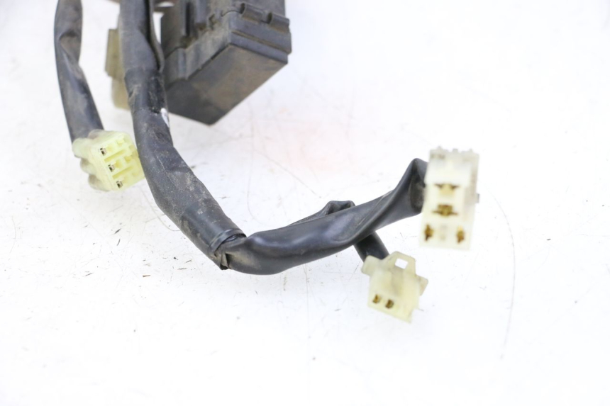 photo de FAIXA DE CABOS YAMAHA XJ6 600 (2008 - 2016) - Peça verificada