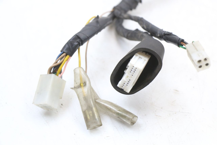 photo de FAIXA DE CABOS YAMAHA YP MAJESTY 125 (2002 - 2006) - Pontos de fixação