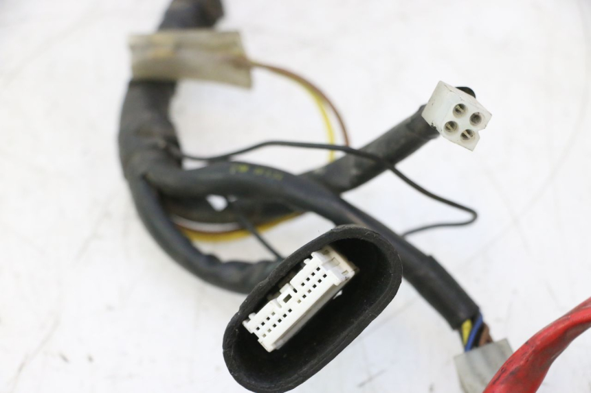 photo de FAIXA DE CABOS YAMAHA YP MAJESTY 125 (2007 - 2010) - Ampliação técnica