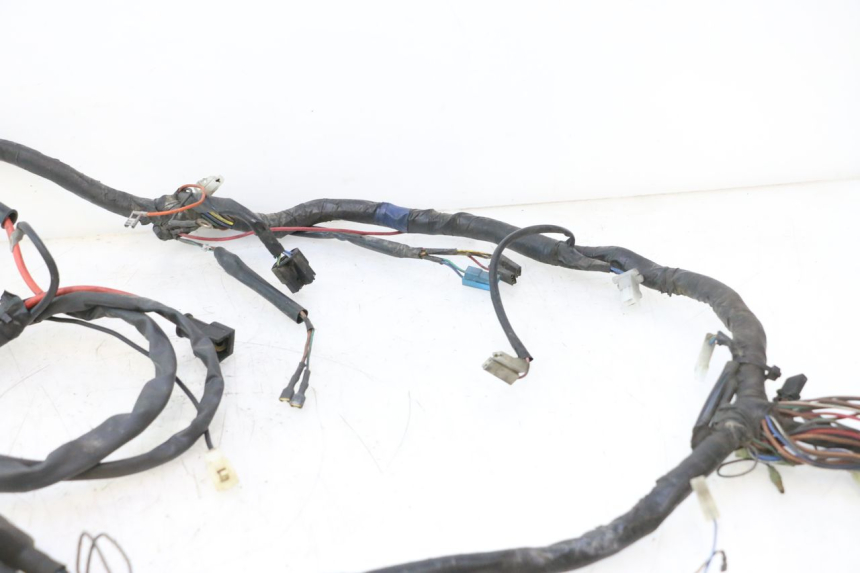 photo de FAIXA DE CABOS YAMAHA YP MAJESTY 125 (2007 - 2010) - Pontos de fixação