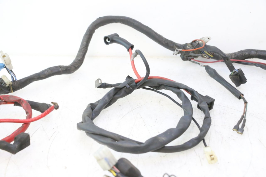 photo de FAIXA DE CABOS YAMAHA YP MAJESTY 125 (2007 - 2010) - Estado da superfície