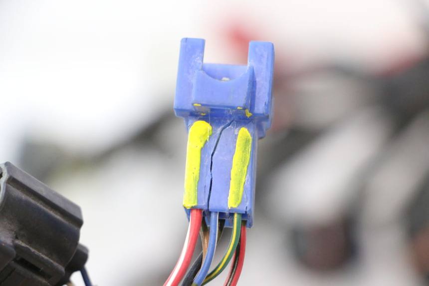 photo de FAIXA YAMAHA YZF R6 600 (2008 - 2009) - Zoom do estado de desgaste