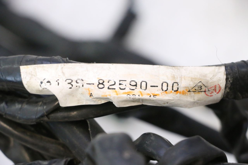 photo de FAIXA YAMAHA YZF R6 600 (2008 - 2009) - Outro ângulo de visão