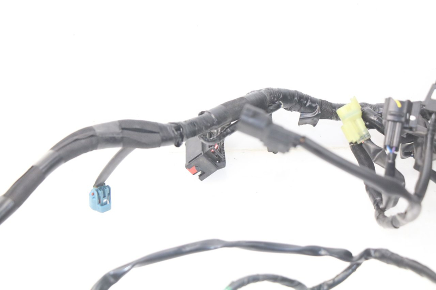 photo de FAIXA DE CABOS KAWASAKI Z Z900 900 (2017 - 2019) - Outro ângulo de visão