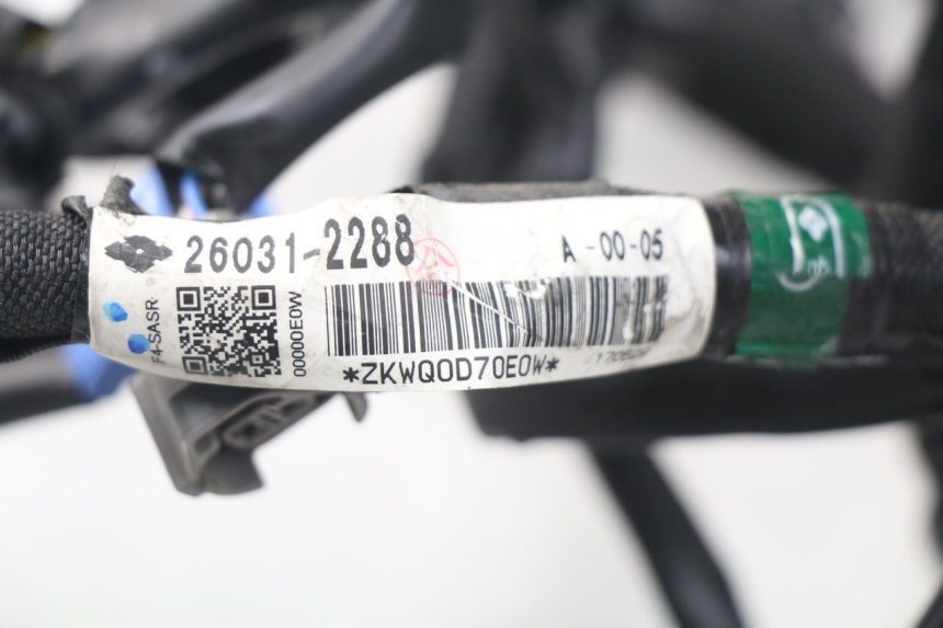 photo de FAIXA DE CABOS KAWASAKI Z Z900 900 (2017 - 2019) - Outro ângulo de visão
