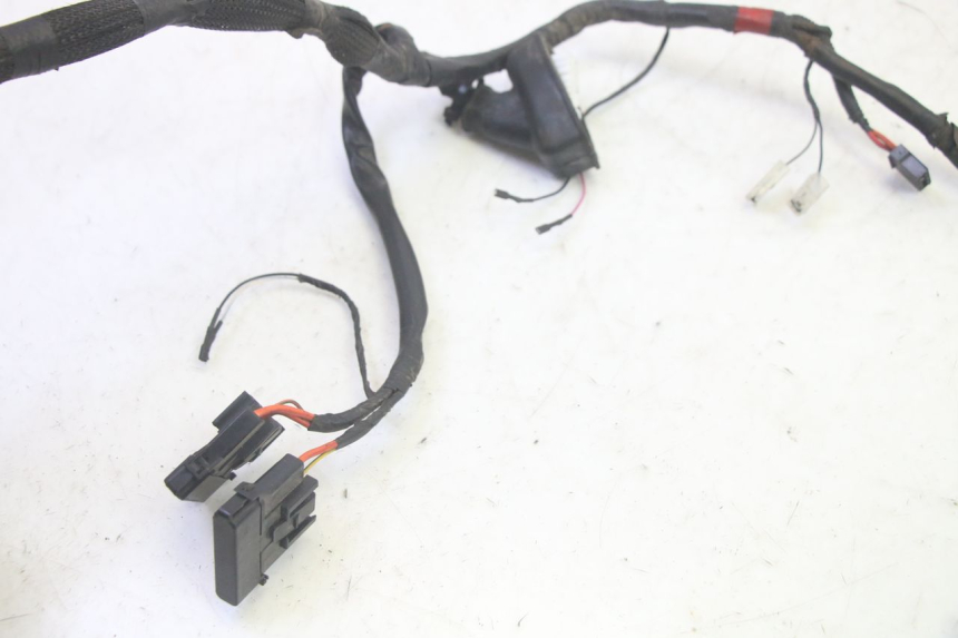photo de FAIXA DE CABOS PIAGGIO ZIP 4T 50 (2018 - 2020) - Outro ângulo de visão
