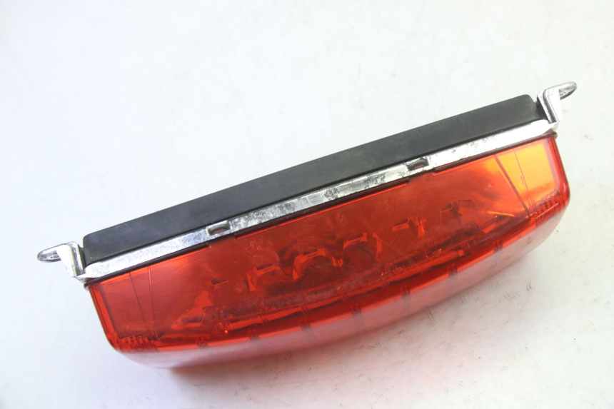 photo de Luz traseira QUADRO 4 4D 350 (2015 - 2018) - Detalhe da peça
