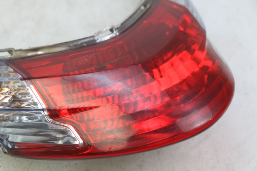 photo de Luz traseira KYMCO AGILITY 16+ 4T 50 (2018 - 2023) - Ampliação técnica