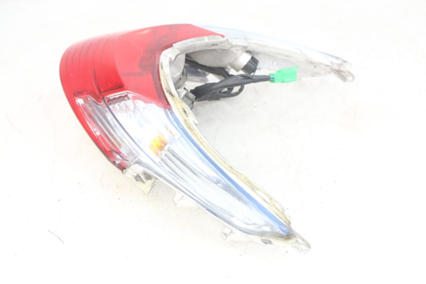 photo de Luz traseira KYMCO AGILITY 16+ 4T 50 (2018 - 2023) - Marcações e referências