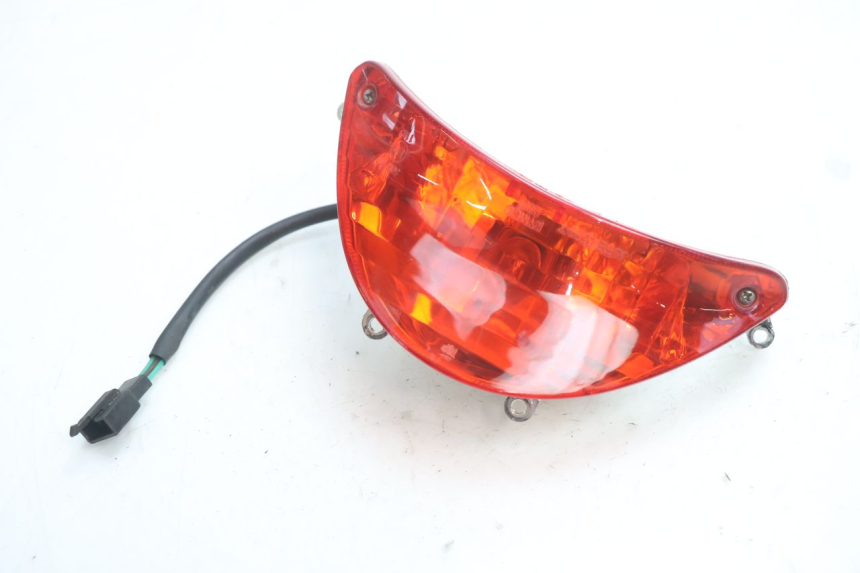 photo de LUZ TRASEIRA KYMCO AGILITY 4T 10" 50 (2005 - 2018) - Detalhe da peça