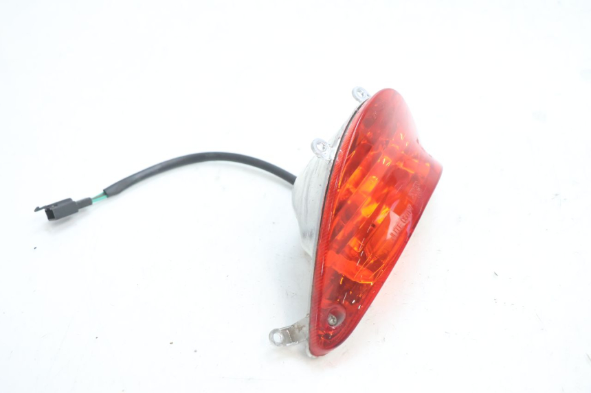 photo de LUZ TRASEIRA KYMCO AGILITY 4T 10" 50 (2005 - 2018) - Zoom do estado de desgaste