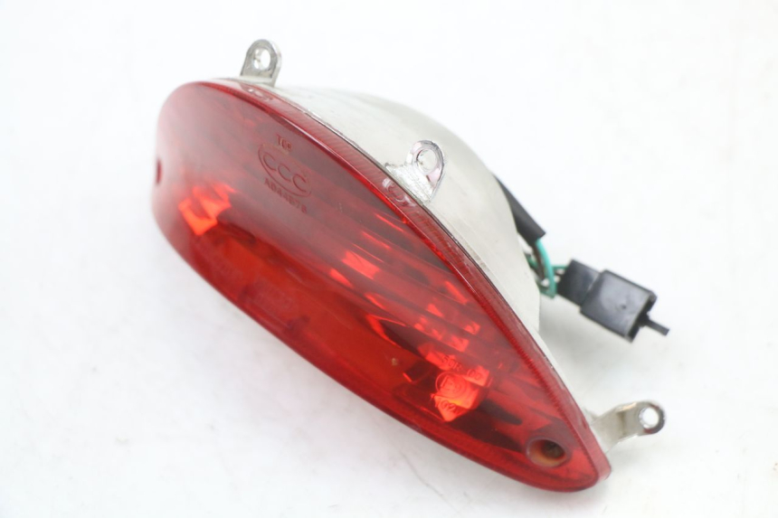 photo de Luz traseira KYMCO AGILITY 4T 50 (2005 - 2018) - Zoom do estado de desgaste