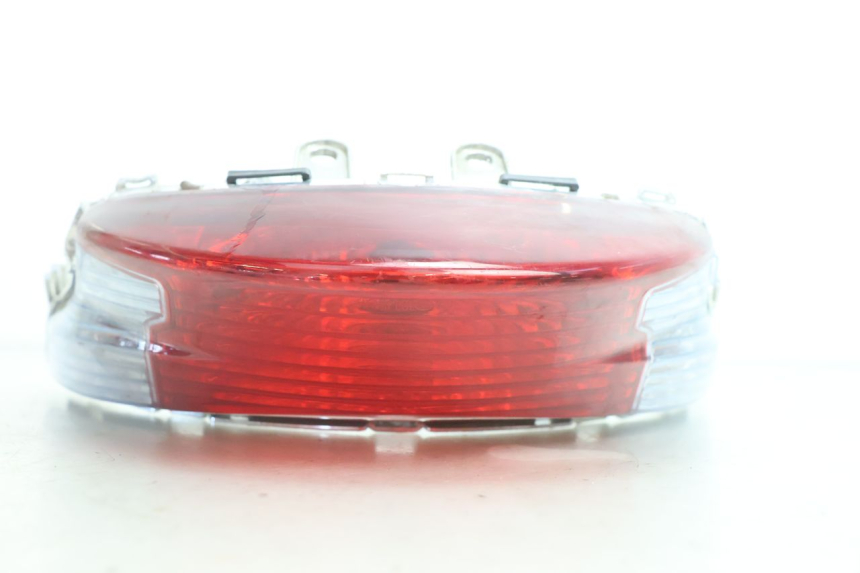photo de Luz traseira KYMCO AGILITY CITY 16P 125 (2015 - 2024) - Pontos de fixação