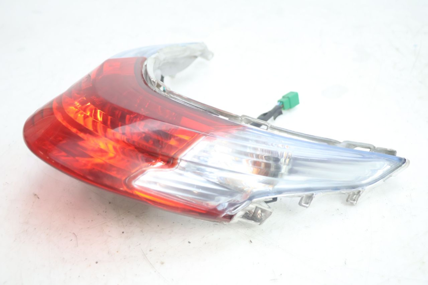 photo de Luz traseira KYMCO AGILITY CITY 2T 50 (2008 - 2016) - Outro ângulo de visão