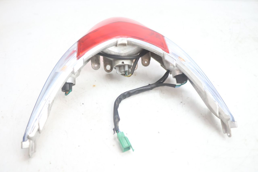 photo de Luz traseira KYMCO AGILITY CITY 2T 50 (2008 - 2016) - Estado da superfície