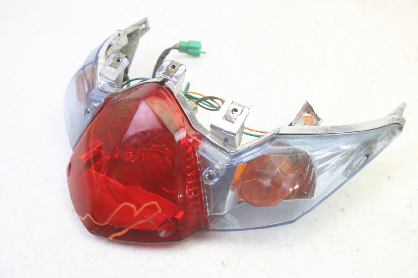 photo de Luz traseira KYMCO AGILITY NAKED RENOUVO 2T 50 (2011 - 2018) - Zoom do estado de desgaste