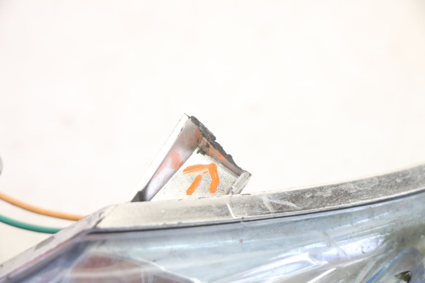 photo de Luz traseira KYMCO AGILITY NAKED RENOUVO 2T 50 (2011 - 2018) - Outro ângulo de visão