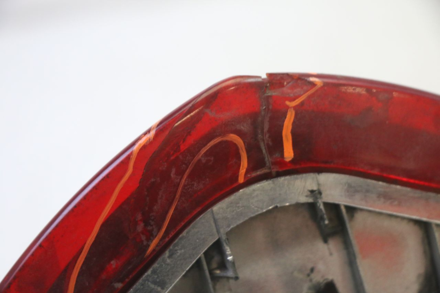 photo de Luz traseira KYMCO AGILITY NAKED RENOUVO 2T 50 (2011 - 2018) - Pontos de fixação