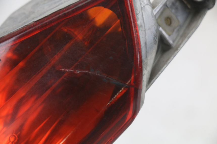 photo de Luz traseira PIAGGIO BEVERLY 125 (1998 - 2005) - Outro ângulo de visão