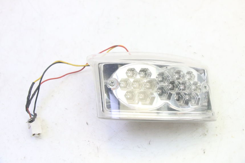 photo de Luz traseira MBK BOOSTER SPIRIT 50 (2004 - 2017) - Zoom do estado de desgaste