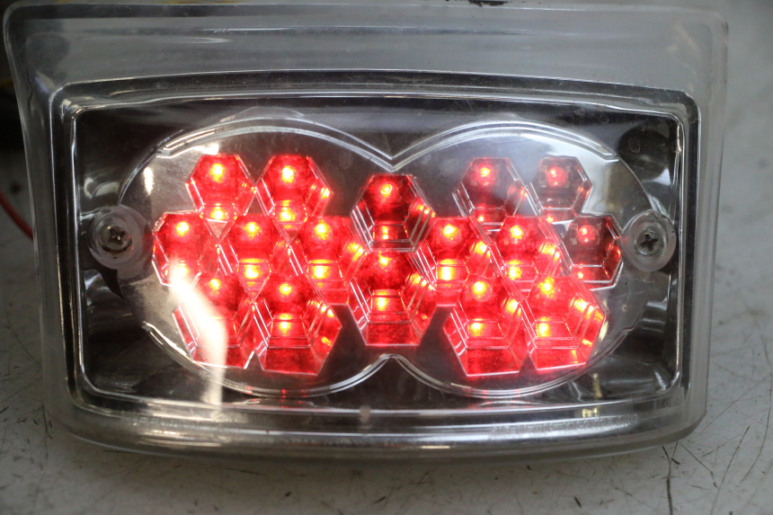 photo de Luz traseira MBK BOOSTER SPIRIT 50 (2004 - 2017) - Ampliação técnica