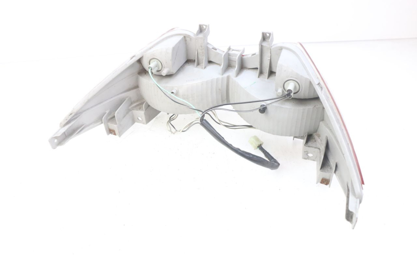 photo de Luz traseira SUZUKI BURGMAN 125 (2007 - 2014) - Zoom do estado de desgaste