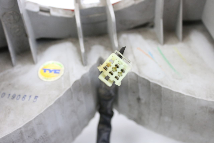 photo de Luz traseira SUZUKI BURGMAN 125 (2007 - 2014) - Vista geral