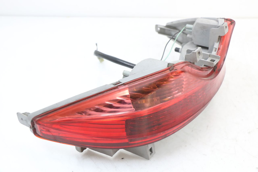 photo de Luz traseira SUZUKI BURGMAN 125 (2007 - 2014) - Zoom do estado de desgaste