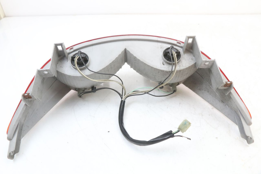 photo de Luz traseira SUZUKI BURGMAN 125 (2007 - 2014) - Estado da superfície