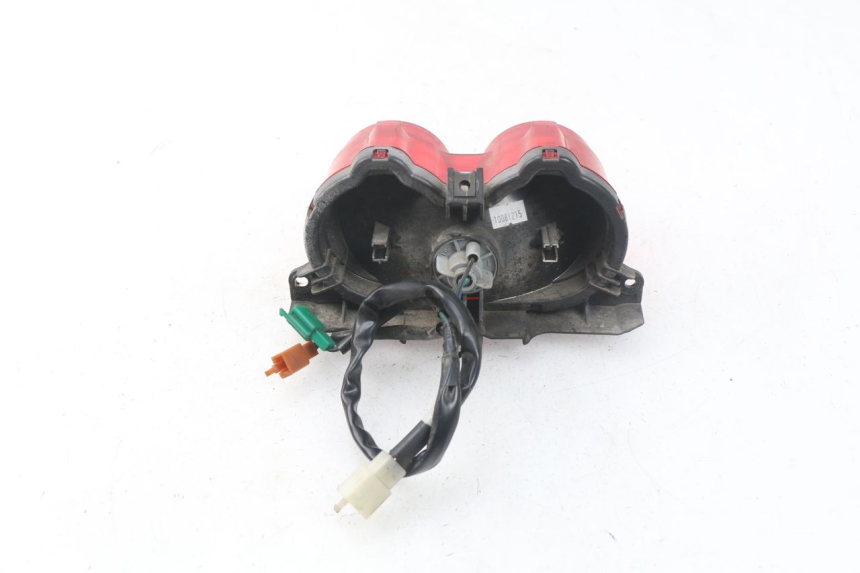 photo de Luz traseira YAMAHA BW'S BWS 125 (2010 - 2013) - Zoom do estado de desgaste