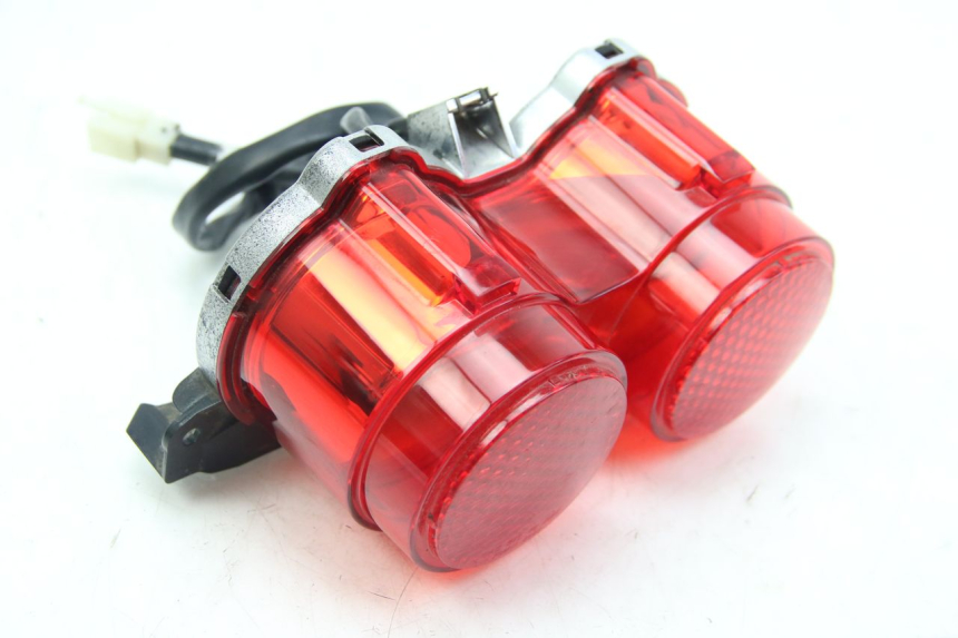 photo de Luz traseira YAMAHA BW'S BWS 125 (2010 - 2013) - Outro ângulo de visão