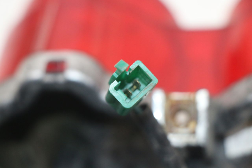 photo de Luz traseira YAMAHA BW'S BWS 125 (2010 - 2013) - Ampliação dos componentes