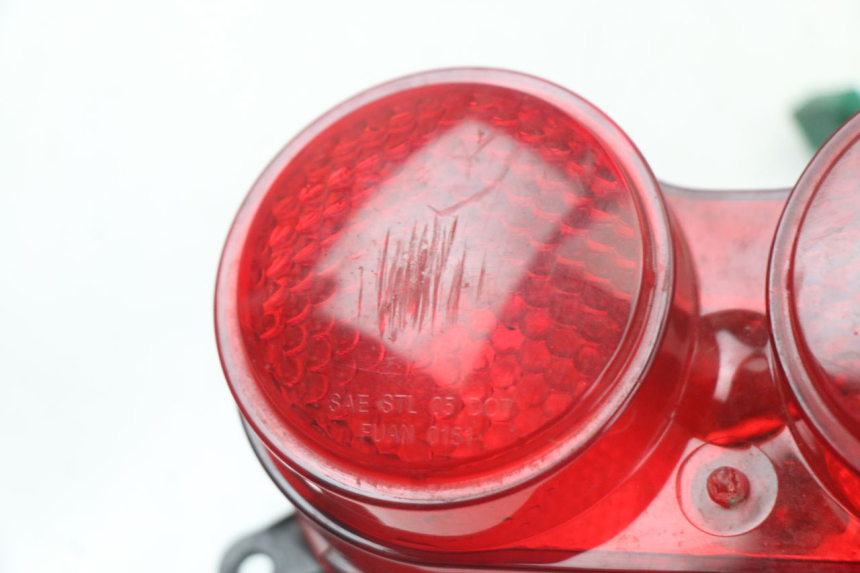 photo de Luz traseira YAMAHA BW'S BWS 125 (2010 - 2013) - Ampliação técnica
