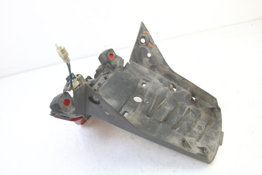 photo de Luz traseira YAMAHA BW'S 100 (1999 - 2002) - Estado da superfície
