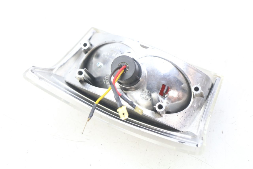 photo de Luz traseira YAMAHA BW'S NAKED 50 (2008 - 2019) - Outro ângulo de visão