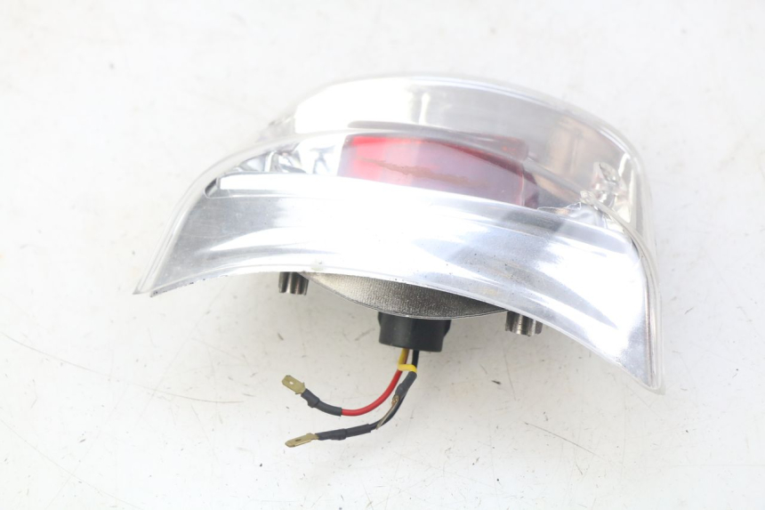 photo de Luz traseira YAMAHA BW'S NAKED 50 (2008 - 2019) - Pontos de fixação