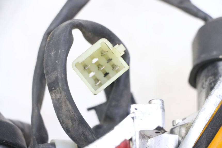 photo de Luz traseira HONDA CBF 500 (2004 - 2007) - Pontos de fixação