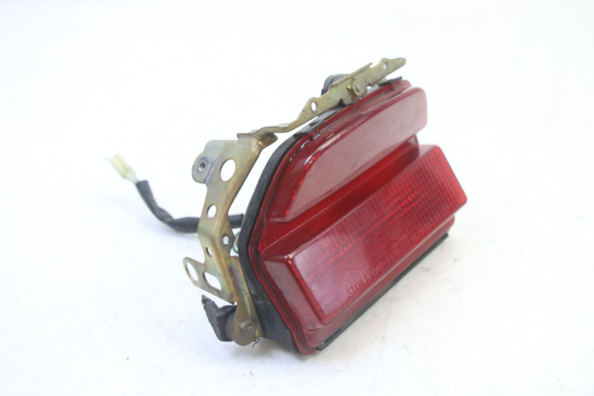 photo de Luz traseira HONDA CBR RR FIREBLADE 900 (1992 - 1994) - Zoom do estado de desgaste