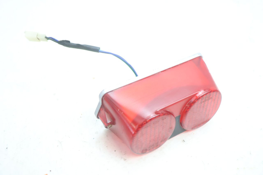 photo de LUZ TRASEIRA TGB CITY RS 50 (2011 - 2016) - Detalhe da peça