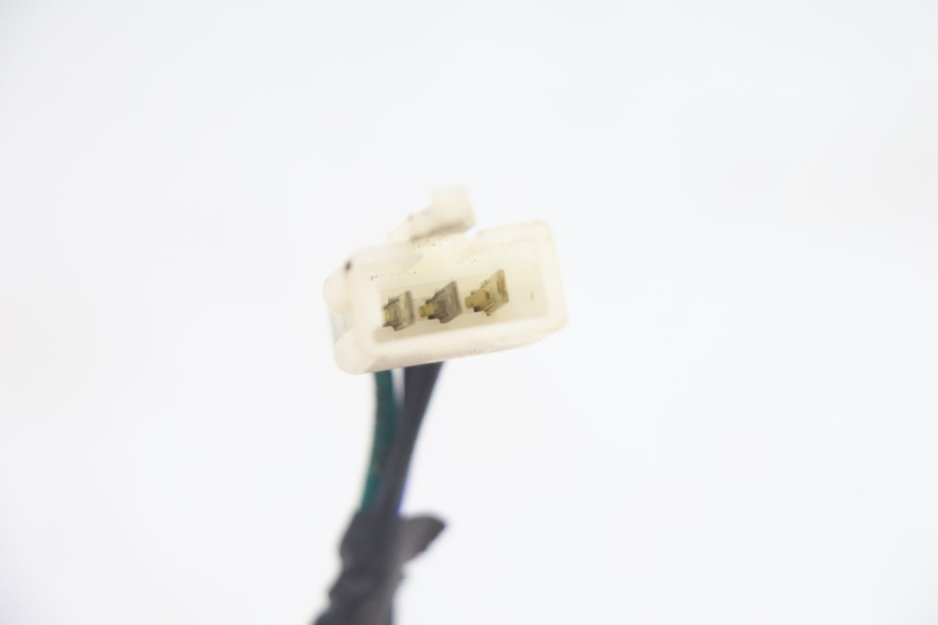 photo de LUZ TRASEIRA TGB CITY RS 50 (2011 - 2016) - Pontos de fixação