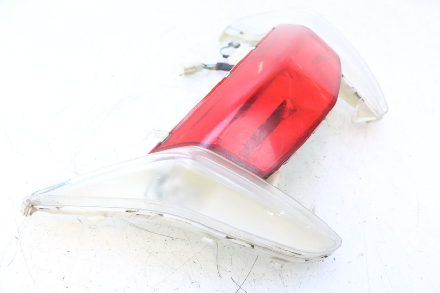 photo de Luz traseira PEUGEOT CITYSTAR 2T 50 (2018 - 2021) - Zoom do estado de desgaste